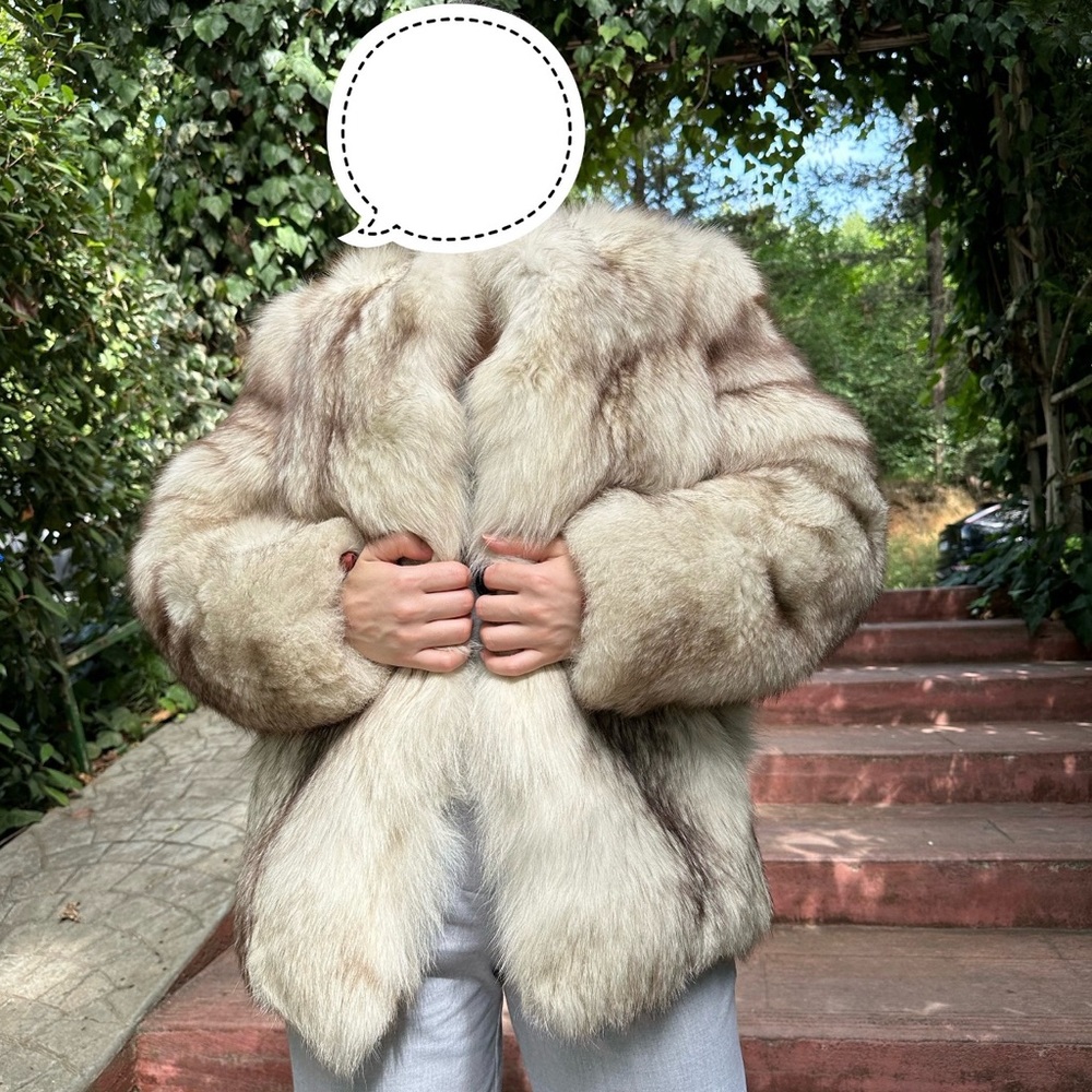 Luxurious 100% Fox Fur Jacket Coat in Cream White and Natural Fox Color VINTAGE